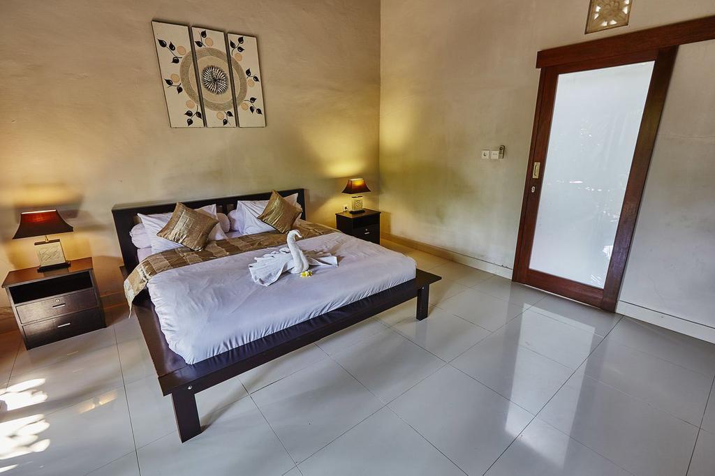 Matra Bali Guesthouse Canggu Buitenkant foto